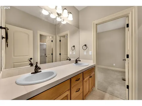 742 W Chestnut Street Washougal WA 98671