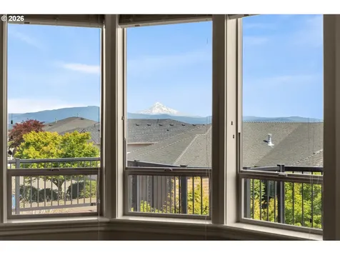 742 W Chestnut Street Washougal WA 98671