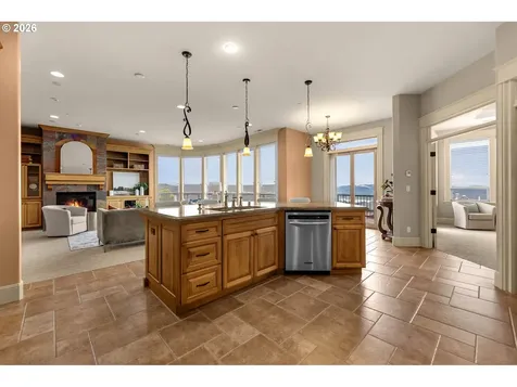 742 W Chestnut Street Washougal WA 98671