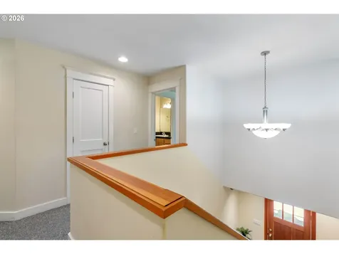 214 N 18th Street Hood River OR 97031