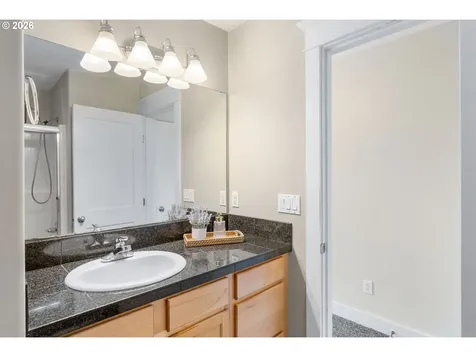 214 N 18th Street Hood River OR 97031