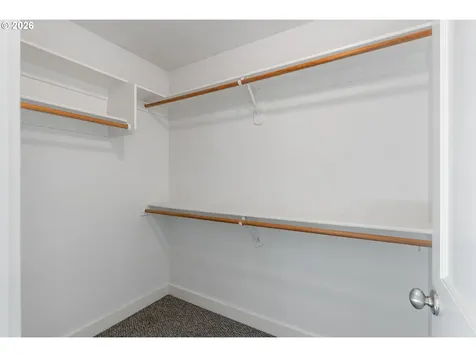 214 N 18th Street Hood River OR 97031