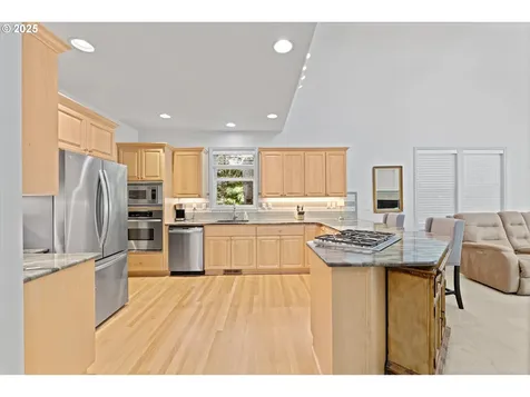 737 Tukwila Drive Woodburn OR 97071