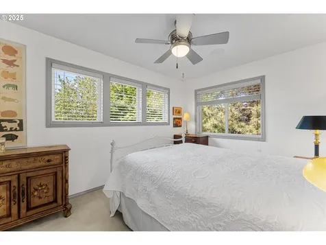 737 Tukwila Drive Woodburn OR 97071