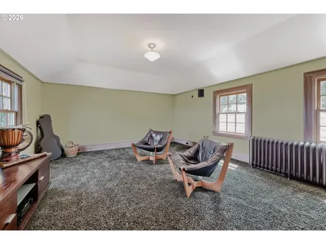 2833 NW Cumberland Road Portland OR 97210
