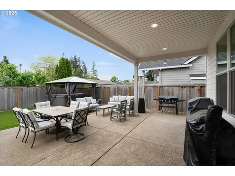 1039 NE 15th Avenue Canby OR 97013