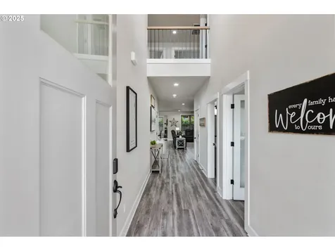 1039 NE 15th Avenue Canby OR 97013