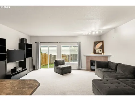 14279 Russ Wilcox Way Oregon City OR 97045