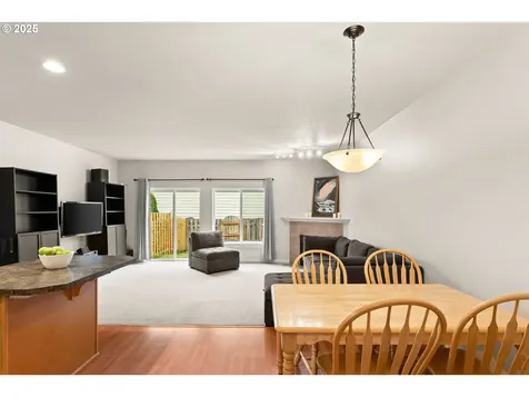 14279 Russ Wilcox Way Oregon City OR 97045