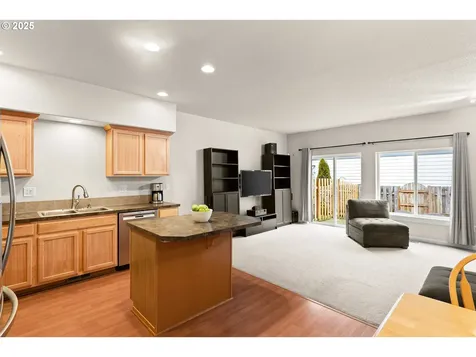 14279 Russ Wilcox Way Oregon City OR 97045