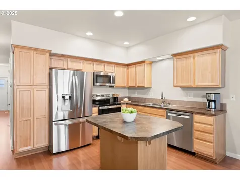14279 Russ Wilcox Way Oregon City OR 97045
