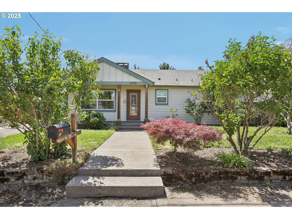 306 9th Street Dayton OR 97114