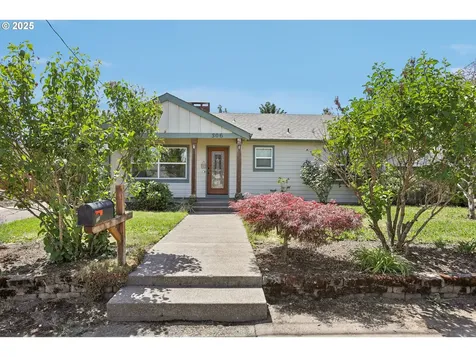 306 9th Street Dayton OR 97114