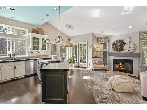 13842 SW Twelve Oaks Court Portland OR 97224