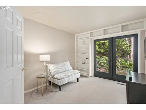 13842 SW Twelve Oaks Court Portland OR 97224
