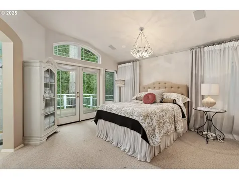 13842 SW Twelve Oaks Court Portland OR 97224