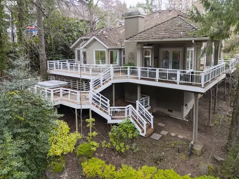13842 SW Twelve Oaks Court Portland OR 97224