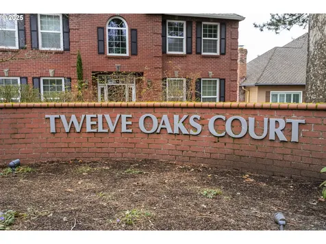 13842 SW Twelve Oaks Court Portland OR 97224