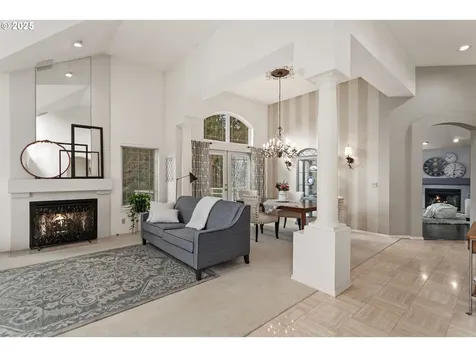 13842 SW Twelve Oaks Court Portland OR 97224