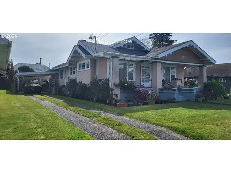 1439 Union Avenue North Bend OR 97459