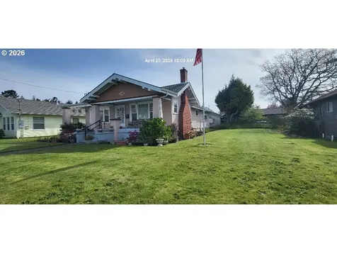 1439 Union Avenue North Bend OR 97459