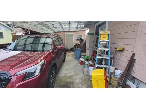 1439 Union Avenue North Bend OR 97459