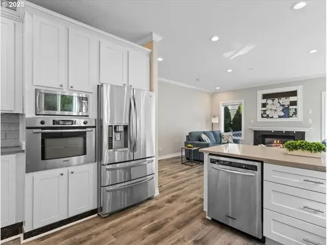 1875 N Teakwood Circle Canby OR 97013