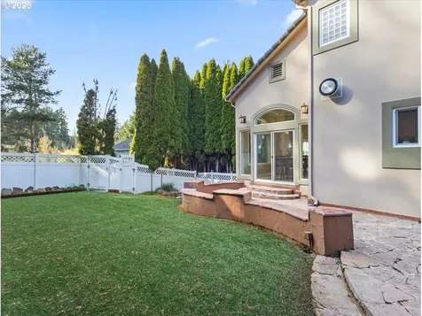 1875 N Teakwood Circle Canby OR 97013