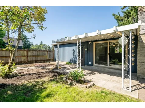 1655 Norkenzie Road Eugene OR 97401