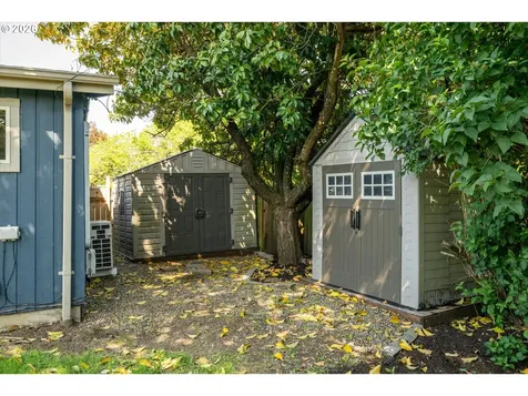 1655 Norkenzie Road Eugene OR 97401