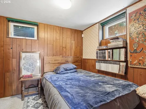 4422 SW Washouga Avenue Portland OR 97239