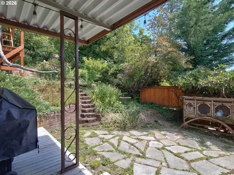 4422 SW Washouga Avenue Portland OR 97239