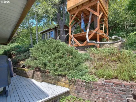 4422 SW Washouga Avenue Portland OR 97239
