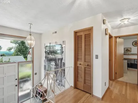 4422 SW Washouga Avenue Portland OR 97239