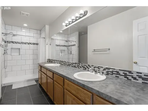 13215 NE 30th Street Vancouver WA 98682