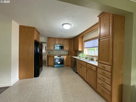 346 N Humbolt Street Canyon City OR 97820