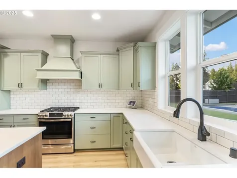 14015 NE 52nd Avenue Vancouver WA 98686