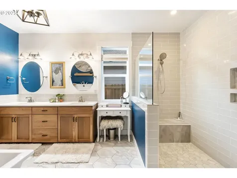 14015 NE 52nd Avenue Vancouver WA 98686