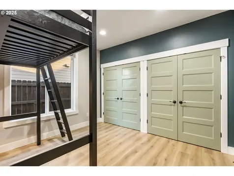 14015 NE 52nd Avenue Vancouver WA 98686