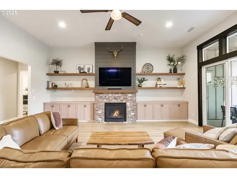 14015 NE 52nd Avenue Vancouver WA 98686