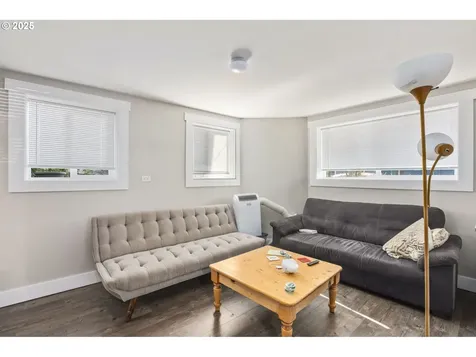 1400 SE 35th Avenue Portland OR 97214