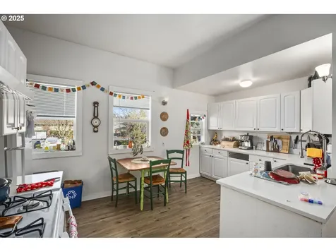 1400 SE 35th Avenue Portland OR 97214
