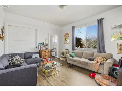 1400 SE 35th Avenue Portland OR 97214
