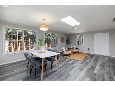 1413 NE 10th Avenue Hillsboro OR 97124