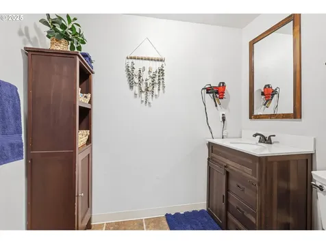 1123 NW Ash Street Camas WA 98607