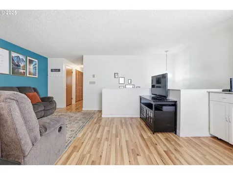 1123 NW Ash Street Camas WA 98607