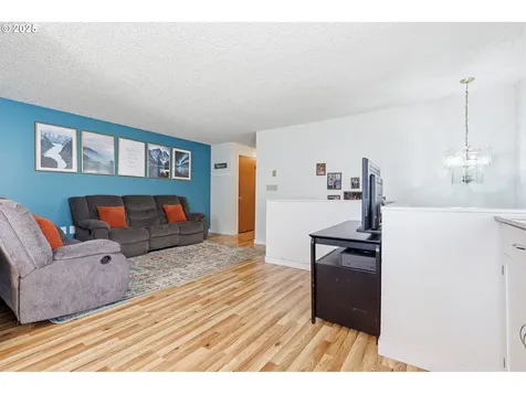 1123 NW Ash Street Camas WA 98607