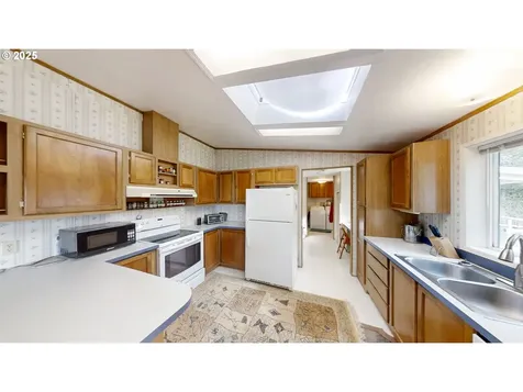 17360 Mountain Drive Brookings OR 97415