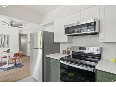 1631 NE 116th Place Portland OR 97220