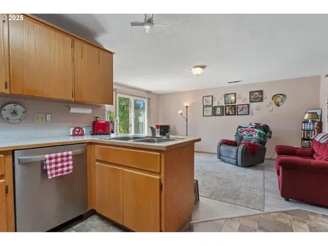 13317 NE 93rd Circle Vancouver WA 98682